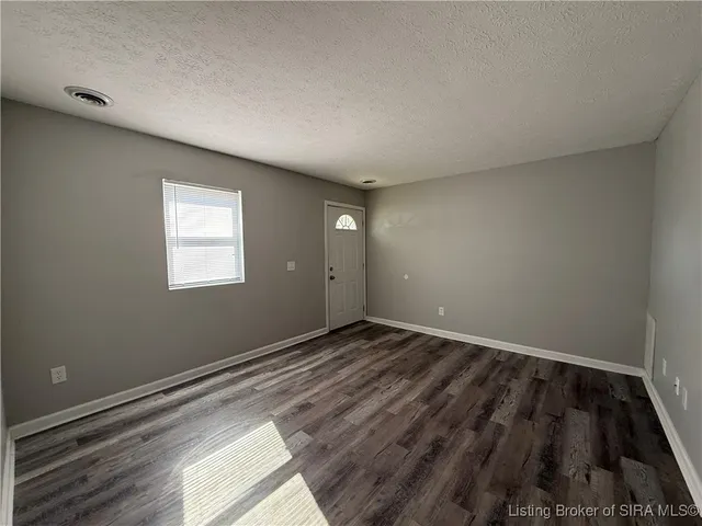 $129,900 | 930 Church Street, Palmyra, IN 47164