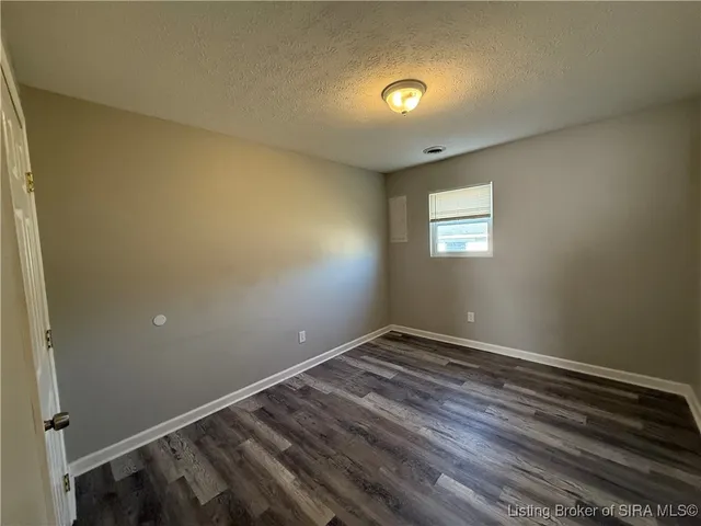 $129,900 | 930 Church Street, Palmyra, IN 47164