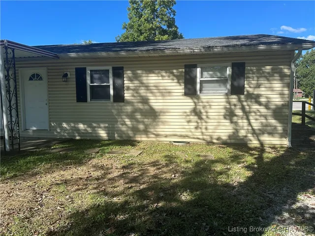 $129,900 | 930 Church Street, Palmyra, IN 47164