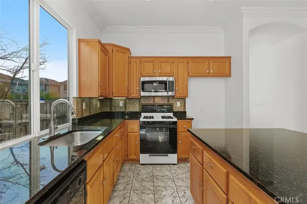 $650,000 | 27570 Nellie Court, Temecula, CA 92591