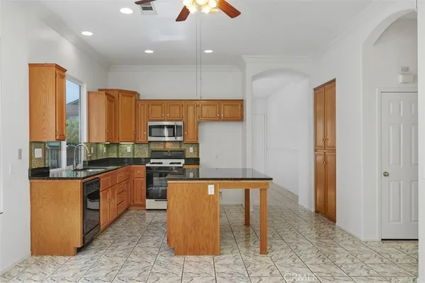 $650,000 | 27570 Nellie Court, Temecula, CA 92591