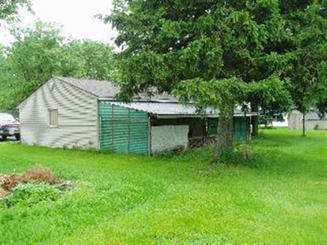 3211 Springbrook Drive Lambertville, MI 48144 - Photo 7 of 8 541287-6.JPG