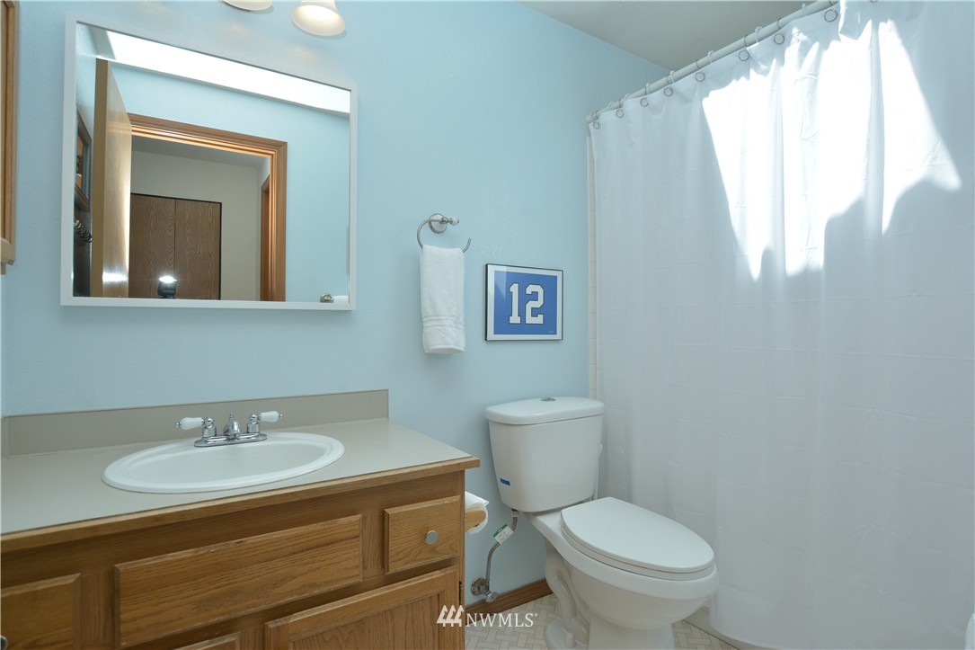 1403 225th Street Southwest Bothell, WA 98021 - Photo 12 of 21