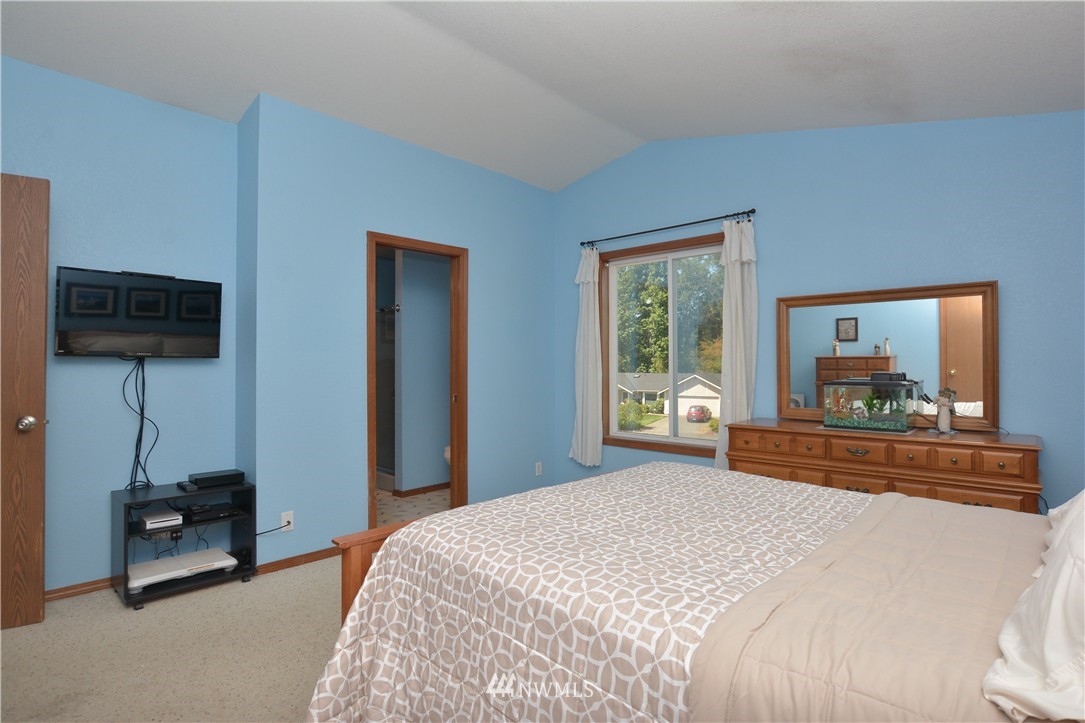 1403 225th Street Southwest Bothell, WA 98021 - Photo 14 of 21