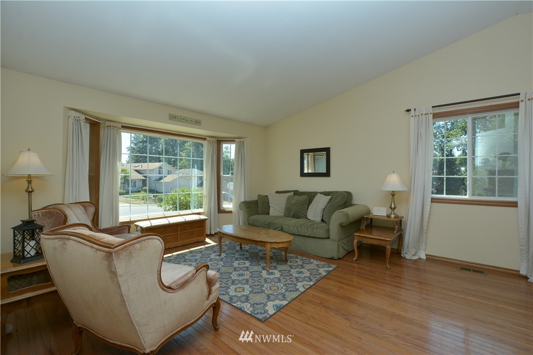 1403 225th Street Southwest Bothell, WA 98021 - Photo 3 of 21