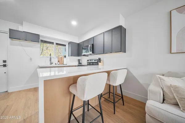 $1,550 | 3110 North 37th Street, Unit 6, Phoenix, AZ 85018