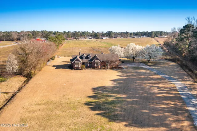 $400,000 | 2771 H C Turner Road, Pink Hill, NC 28572
