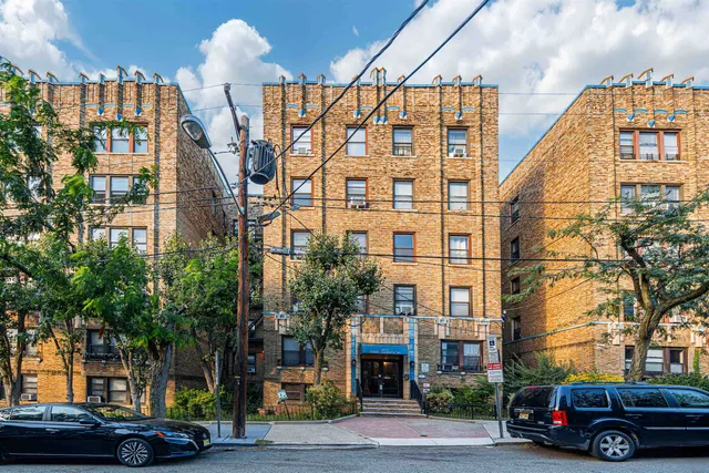 a car parked in front of a building