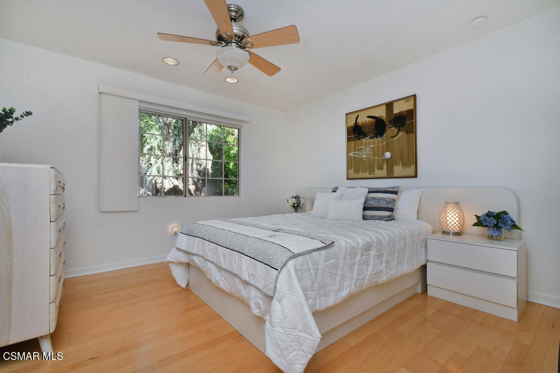 5342 Lewis Road Agoura Hills, CA 91301 - Photo 21 of 80 Guest bedroom - 2