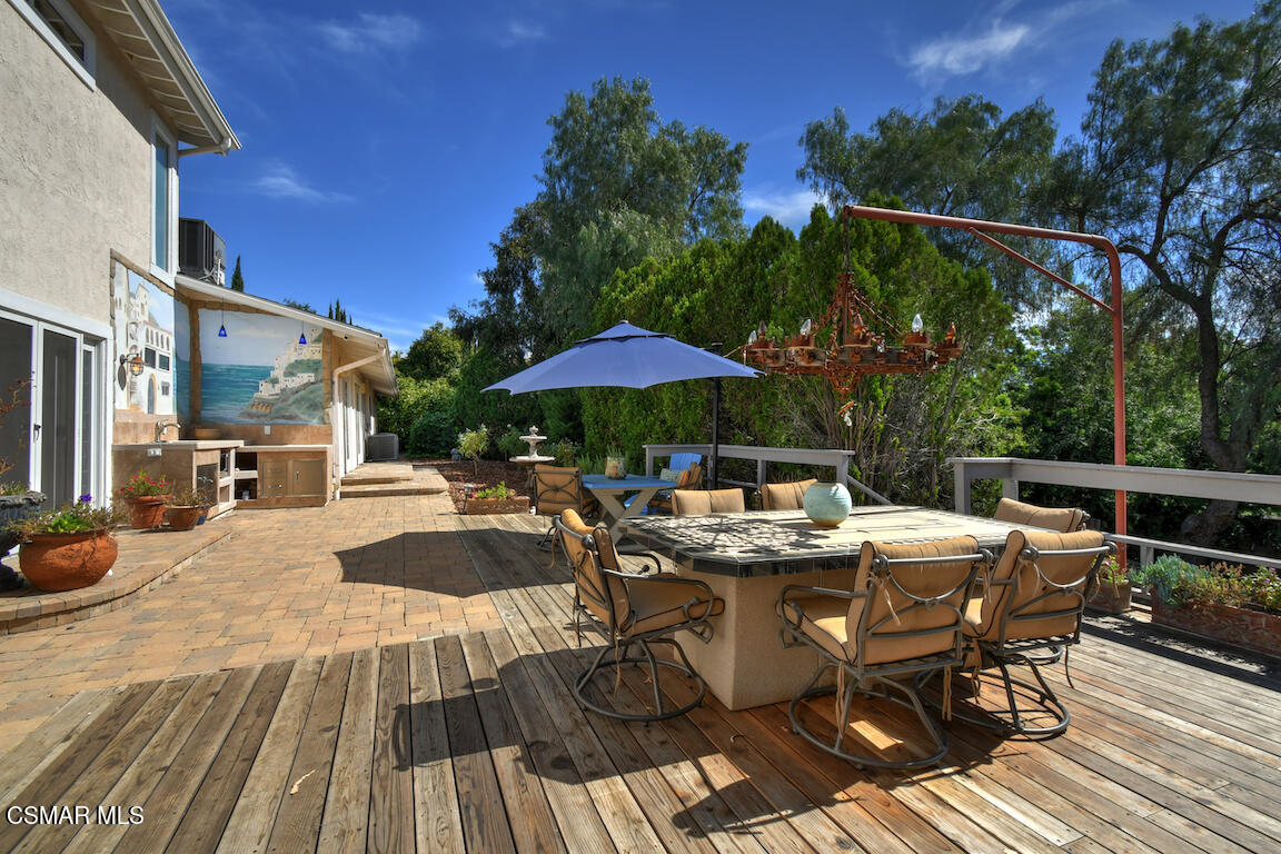 5342 Lewis Road Agoura Hills, CA 91301 - Photo 41 of 80 Space to entertain