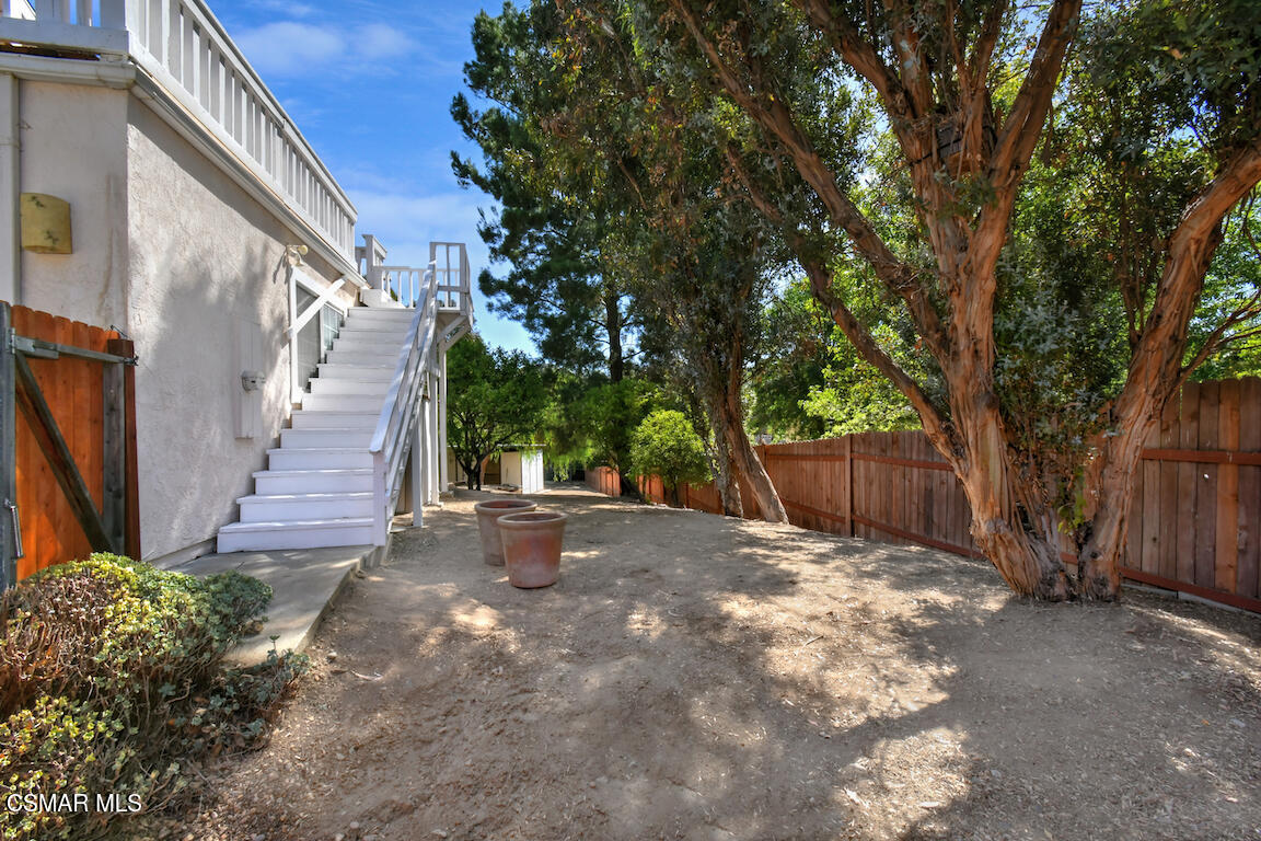 5342 Lewis Road Agoura Hills, CA 91301 - Photo 61 of 80 Stairs to guest house