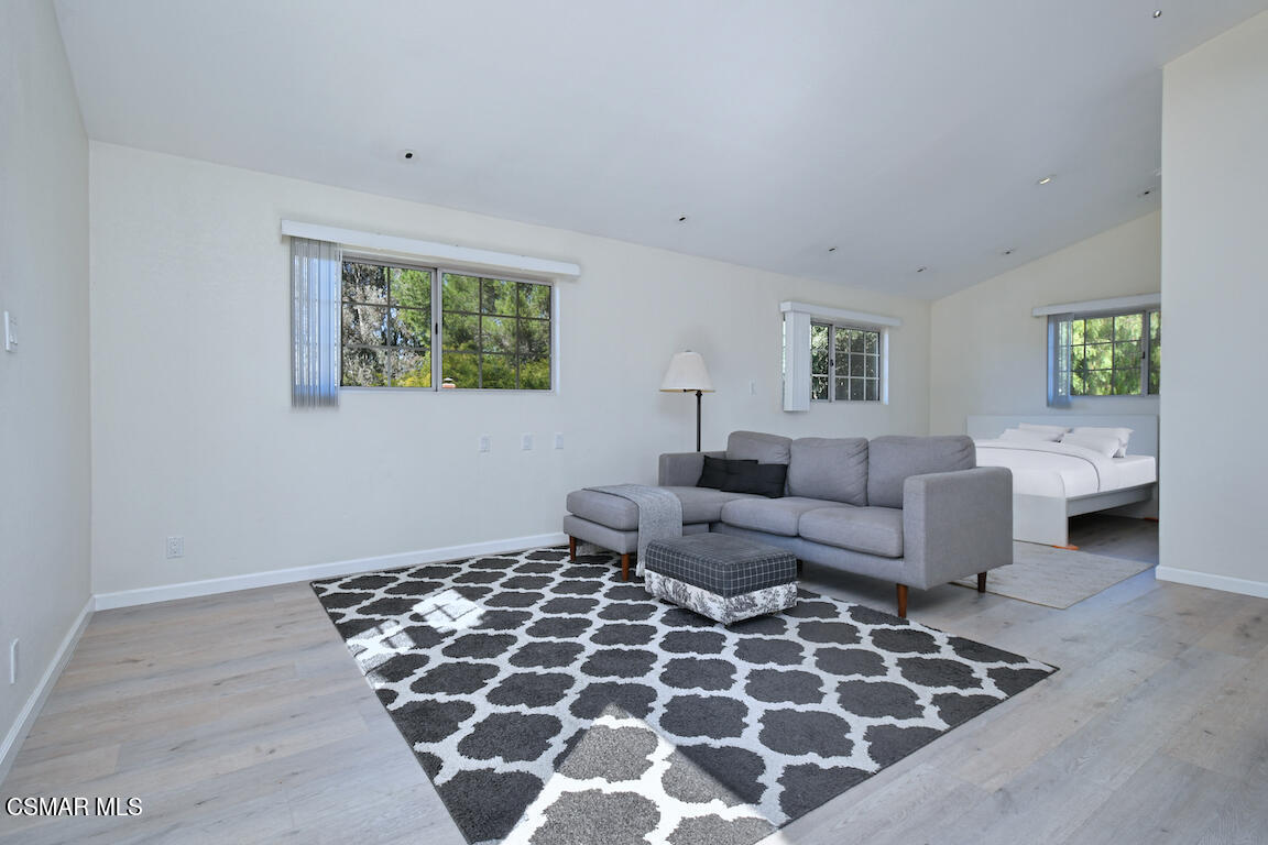 5342 Lewis Road Agoura Hills, CA 91301 - Photo 66 of 80 Guest living space