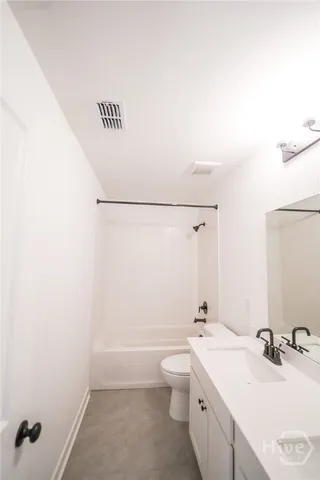 $2,450 | 108 Kingswood Circle, Bloomingdale, GA 31302