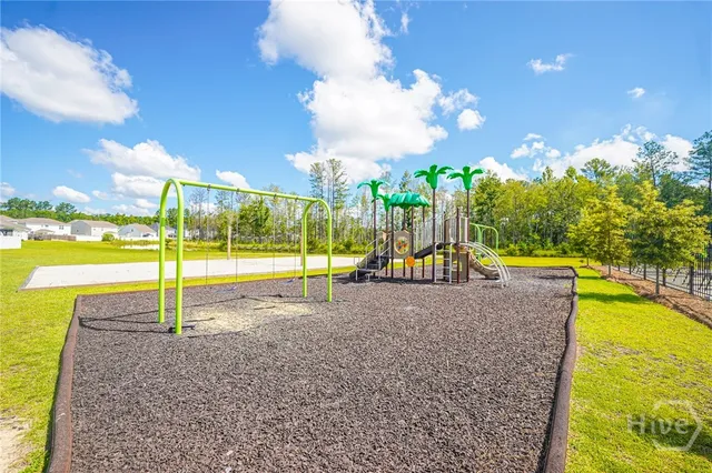 $2,450 | 108 Kingswood Circle, Bloomingdale, GA 31302