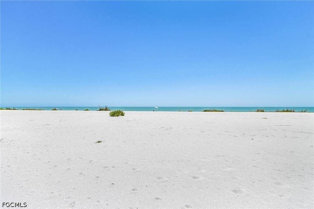 4601 Rue Belle Mer Sanibel, FL 33957 - Photo 10 of 15