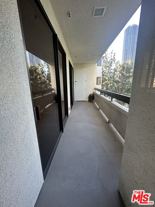 2122 Century Park Lane, Unit 312 Los Angeles, CA 90067 - Photo 20 of 44 a view of entryway