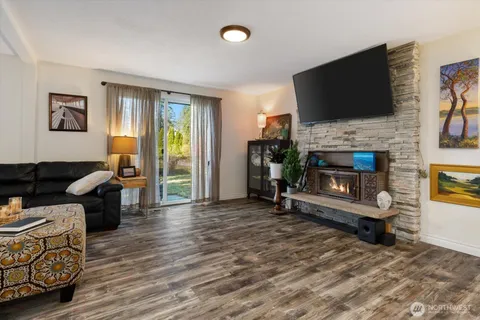 $492,500 | 790 Northwest Dory Drive, Oak Harbor, WA 98277