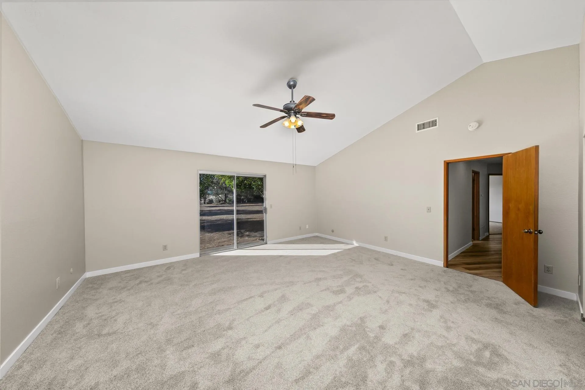 539 Steffy Road Ramona, CA 92065 - Photo 39 of 60 an empty room with closet and windows