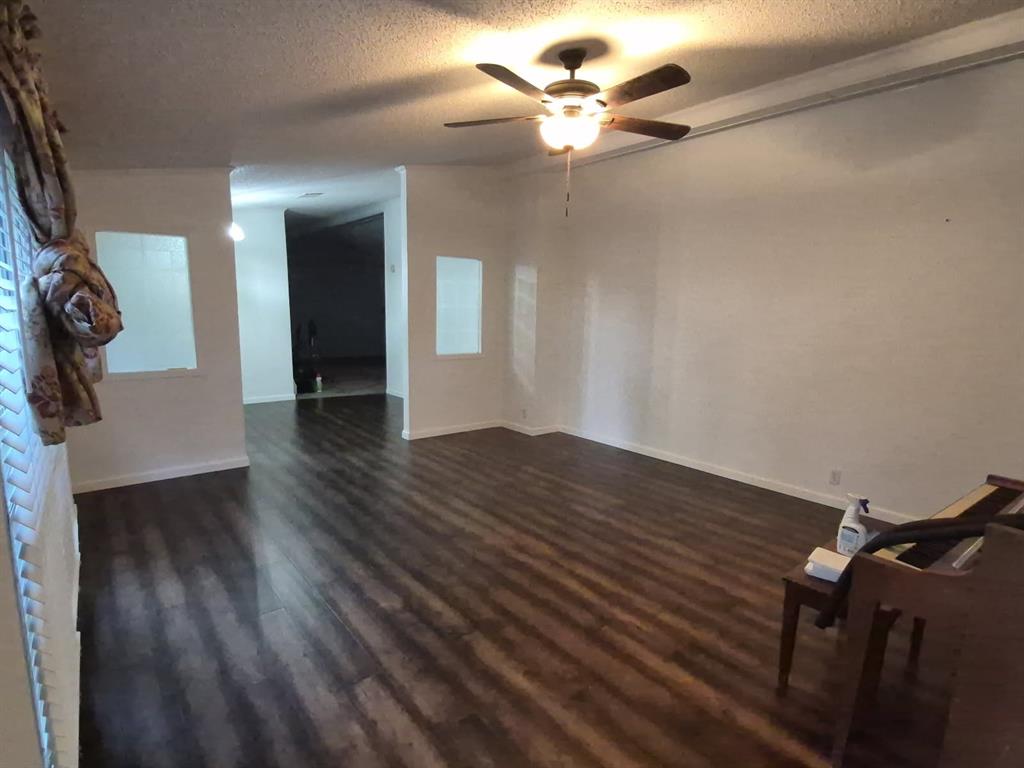 5525 Cedar Oaks Road Grandview, TX 76050 - Photo 10 of 40