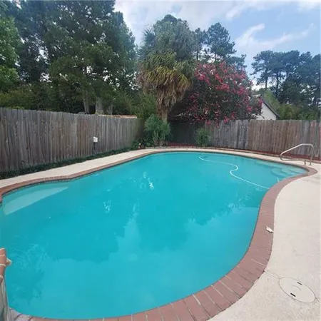 $2,500 | 812 North Lake Verret Court, Slidell, LA 70461