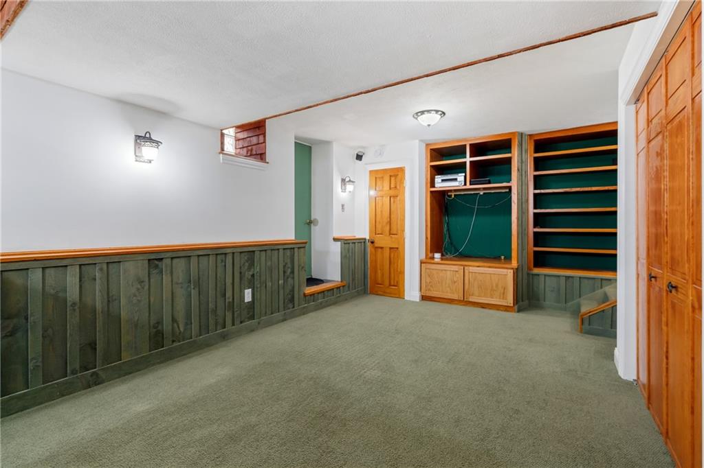 301 Kramer Way Pittsburgh, PA 15211 - Photo 19 of 32 a view of an empty room with a window