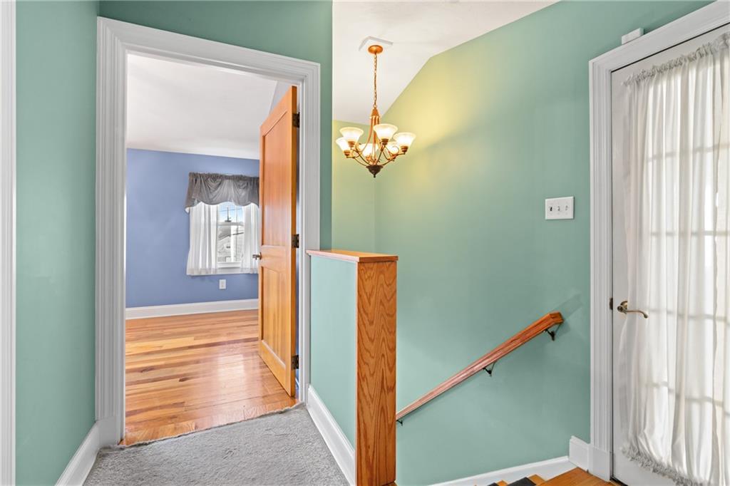 301 Kramer Way Pittsburgh, PA 15211 - Photo 20 of 32 a view of a bathroom from a hallway