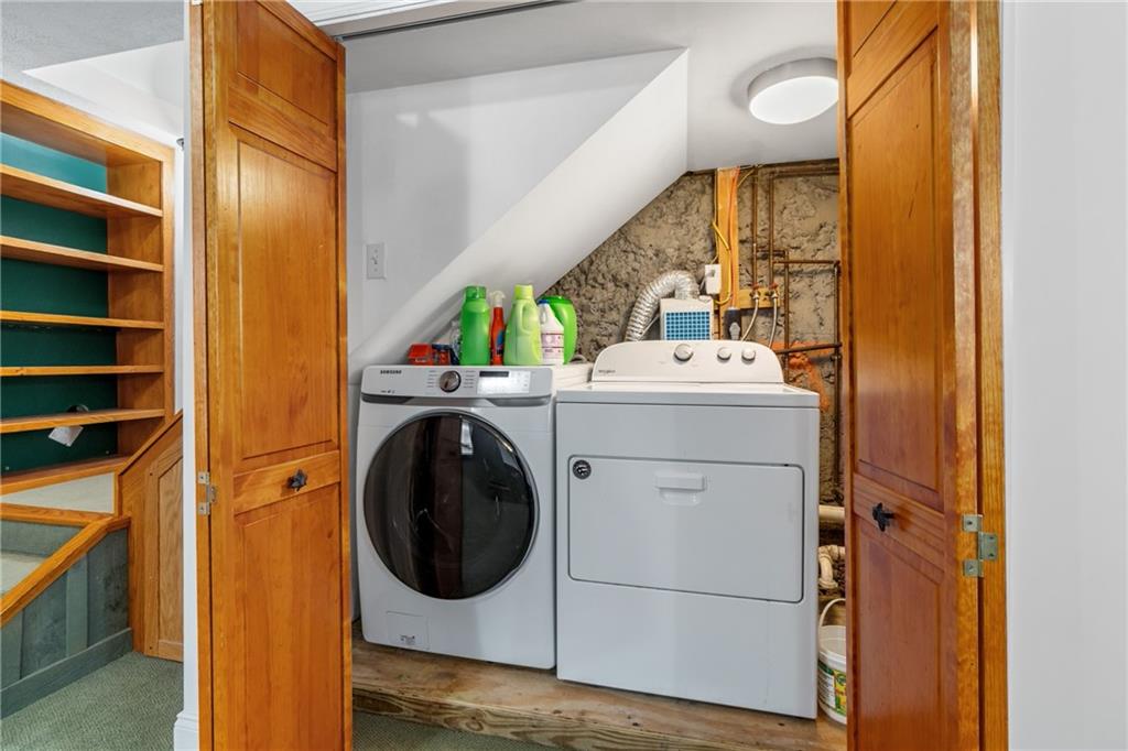 301 Kramer Way Pittsburgh, PA 15211 - Photo 27 of 32 a utility room with dryer and washer