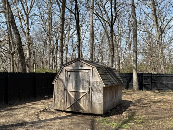 $199,900 | 15016 Heritage Drive West, Wheatfield, IN 46392