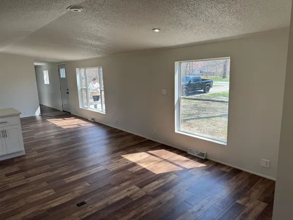 $199,900 | 15016 Heritage Drive West, Wheatfield, IN 46392