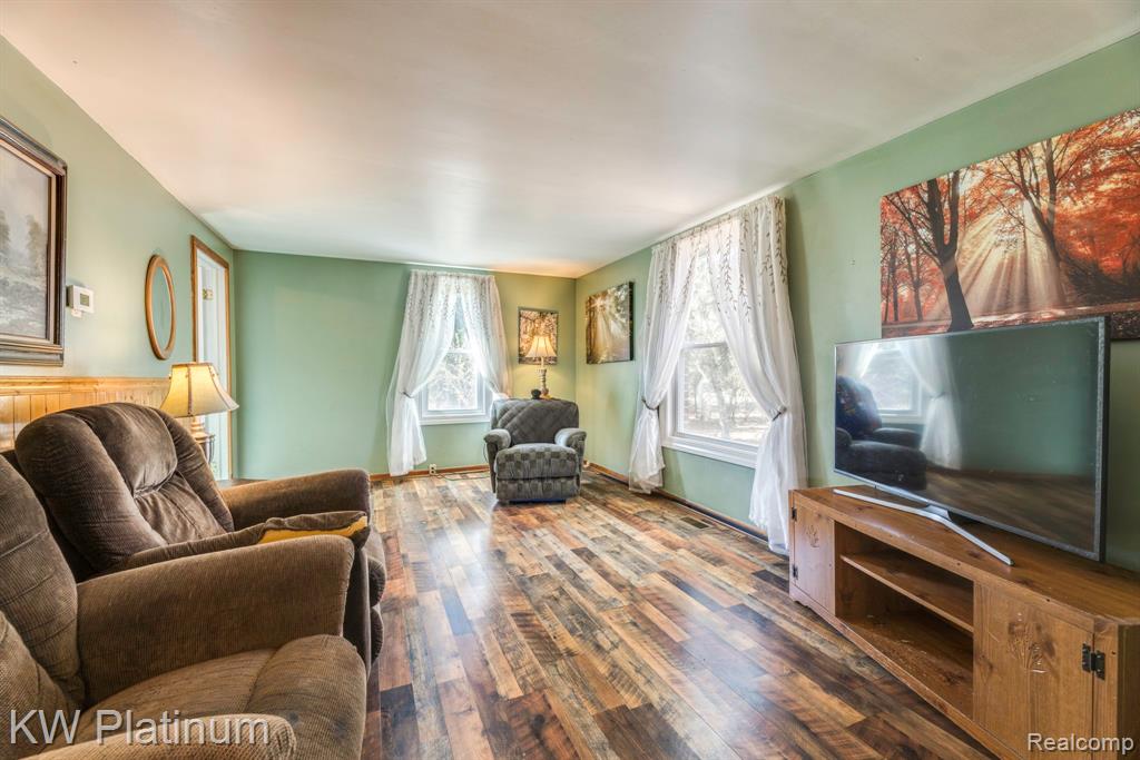 6674 Welch Road Yale, MI 48097 - Photo 6 of 25