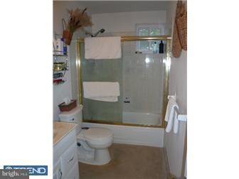 7215 Fowler Street Philadelphia, PA 19128 - Photo 8 of 12 Unit #2