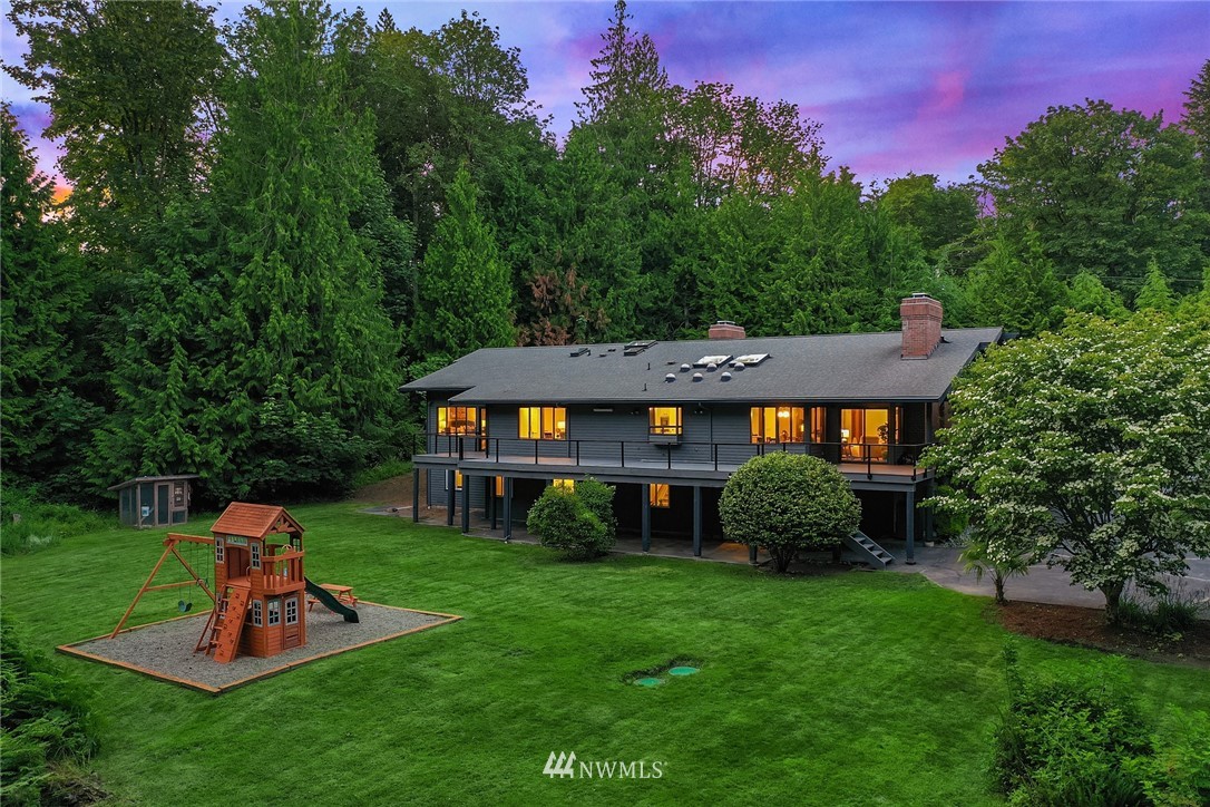 9903 178th Avenue Southeast Renton, WA 98059 - Photo 36 of 40