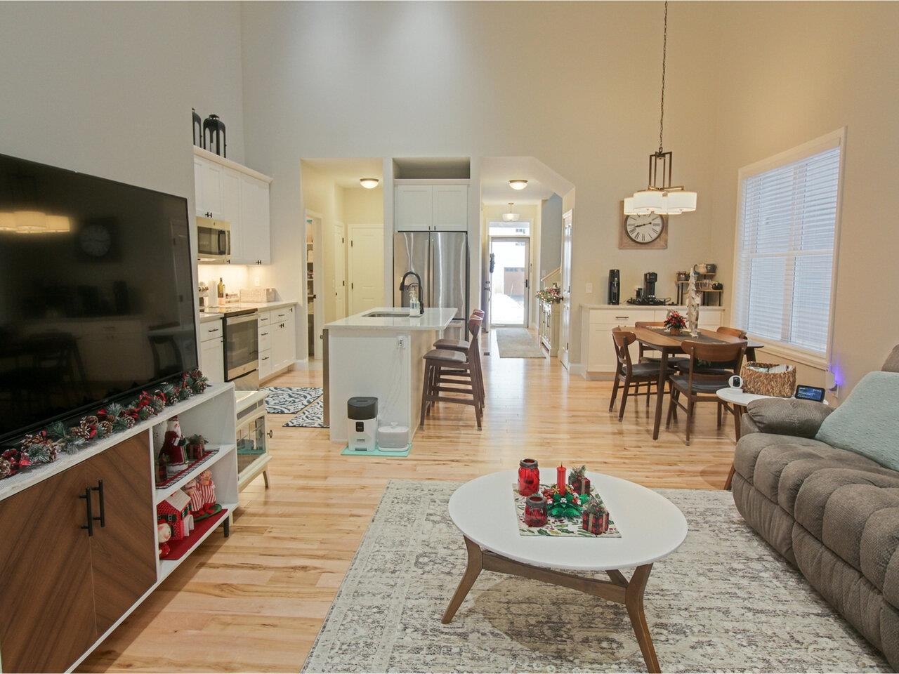 277 Obrien Farm Road South Burlington, VT 05403 - Photo 6 of 43 Gallery Image 6