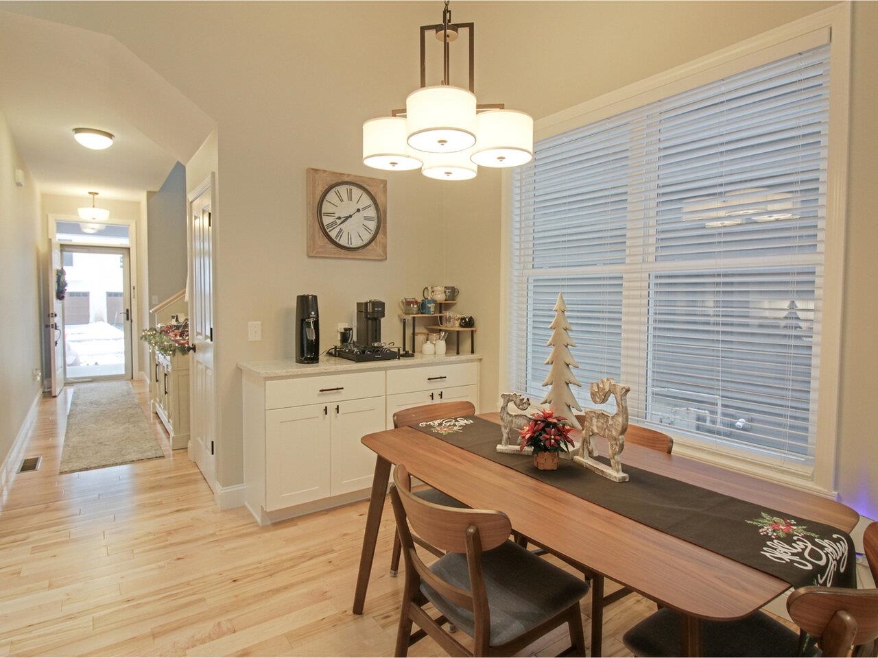 277 Obrien Farm Road South Burlington, VT 05403 - Photo 7 of 43 Gallery Image 7