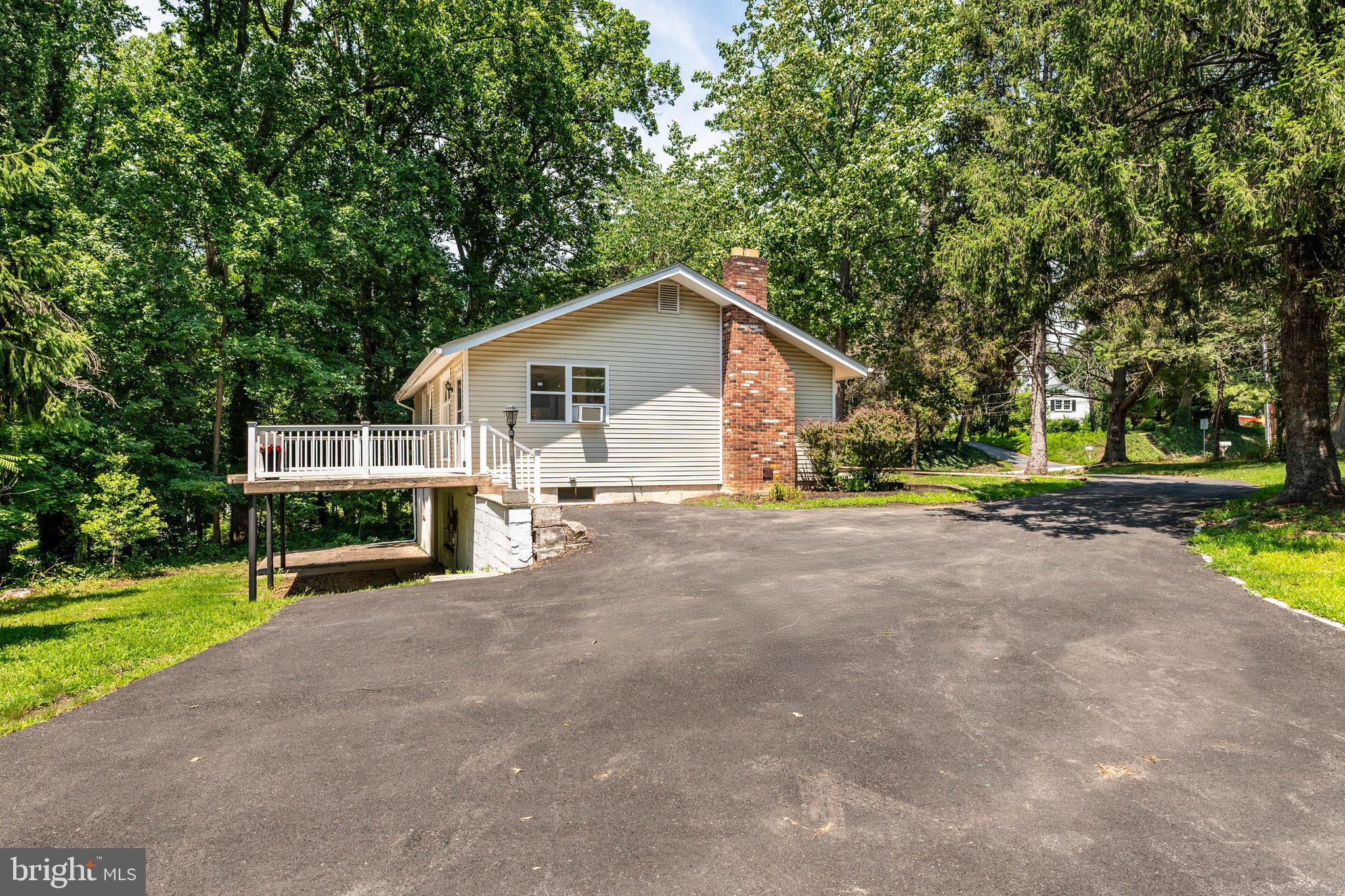 250 South Pennell Road Media, PA 19063 - Photo 35 of 39 Spacious Driveway