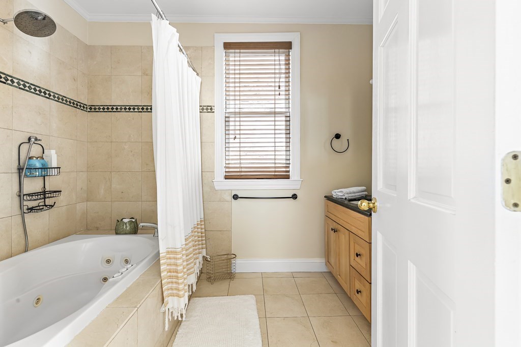 79 Bartlett Street, Unit 2 Boston, MA 02129 - Photo 6 of 10