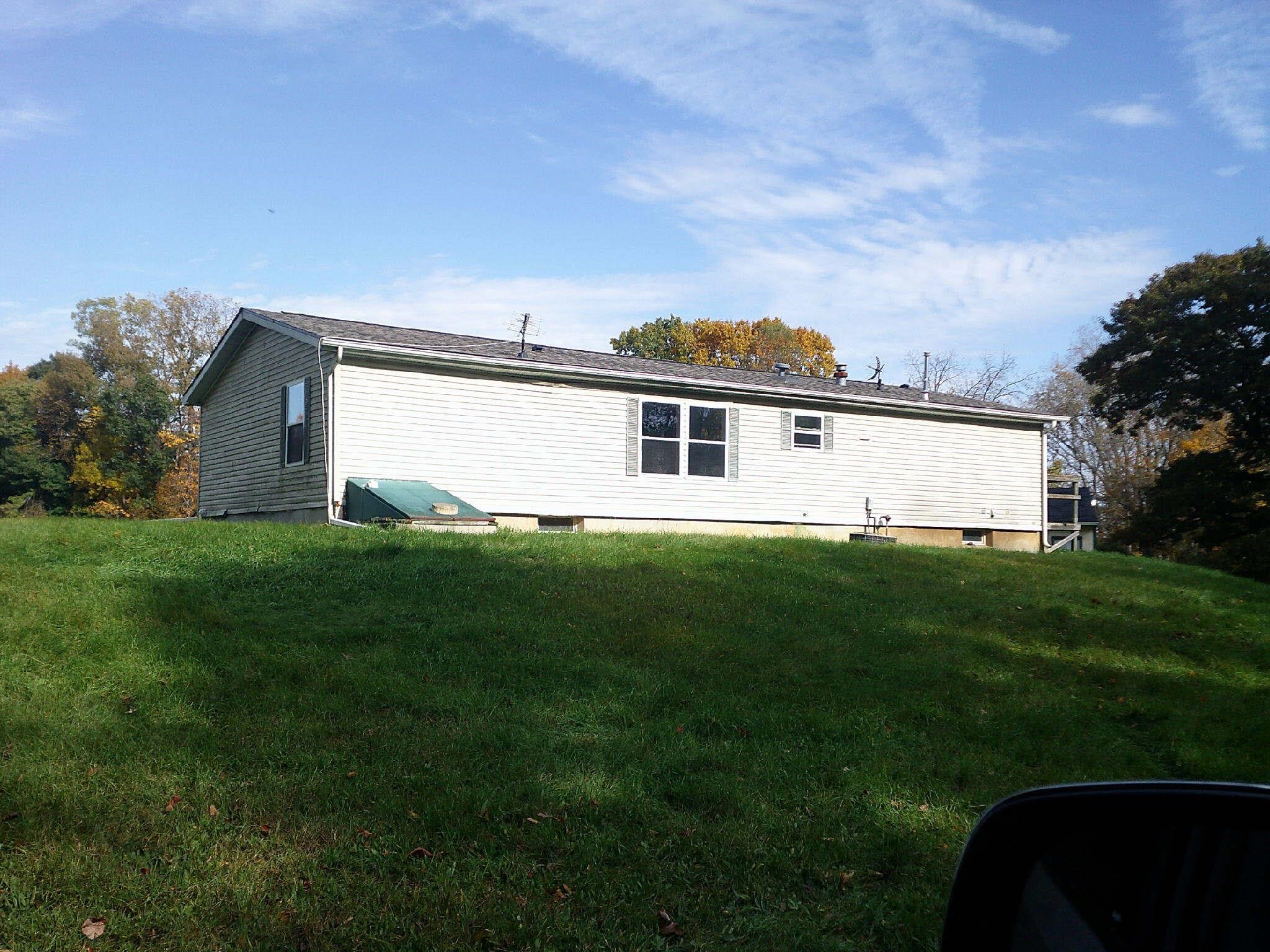 9560 Byam Road Bancroft, MI 48414 - Photo 2 of 27