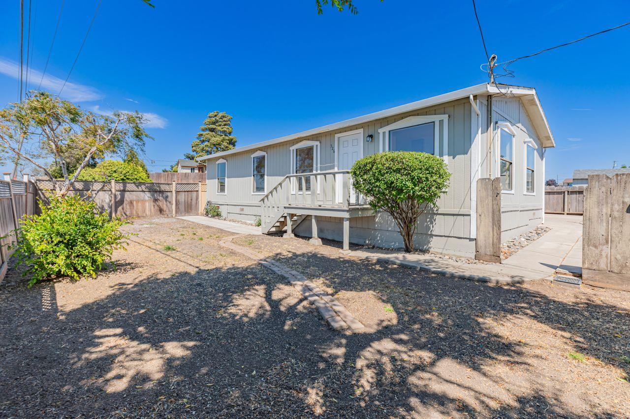 326 Boronda Road Salinas, CA 93907 - Photo 3 of 30 Gallery Image 3
