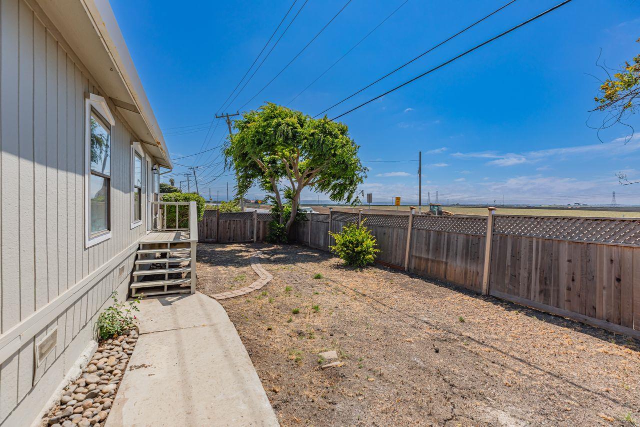 326 Boronda Road Salinas, CA 93907 - Photo 5 of 30 Gallery Image 5