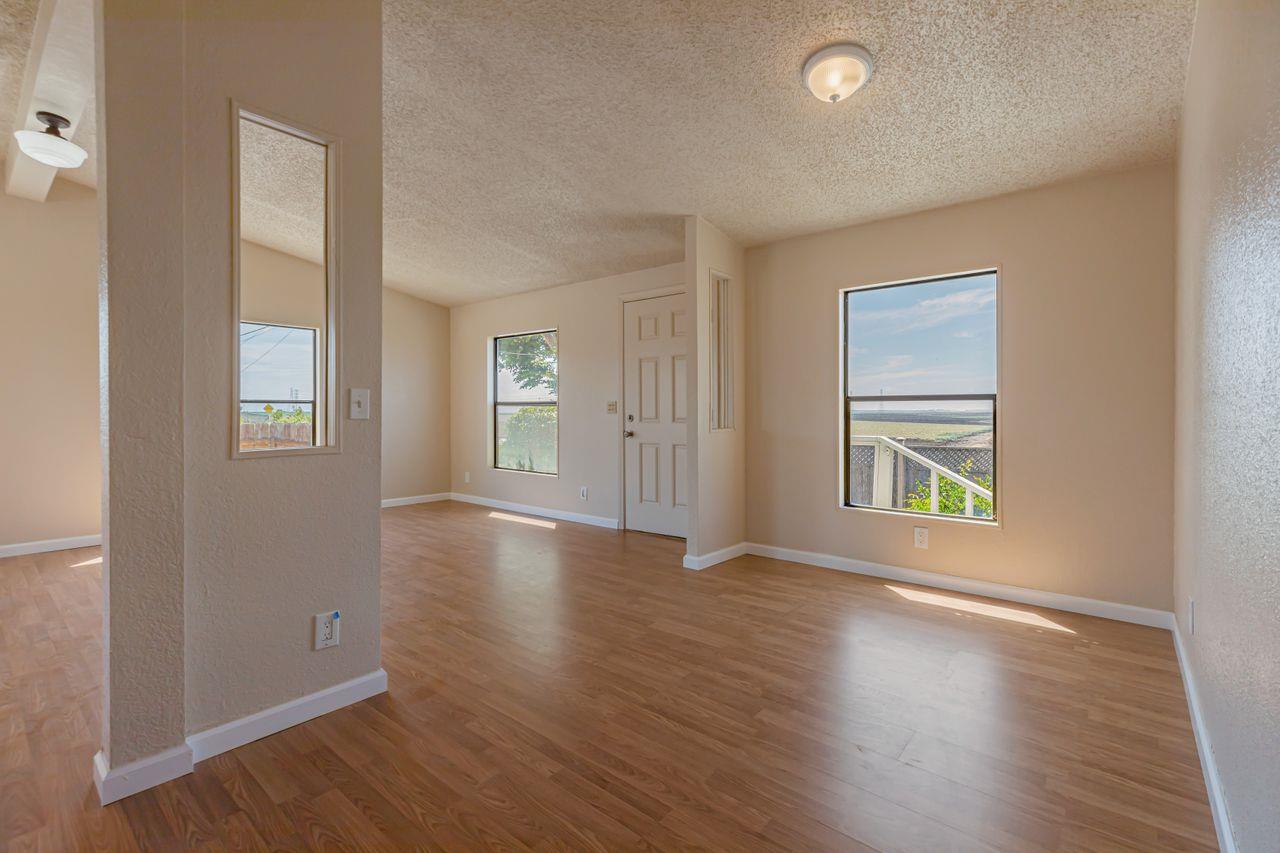 326 Boronda Road Salinas, CA 93907 - Photo 8 of 30 Gallery Image 8