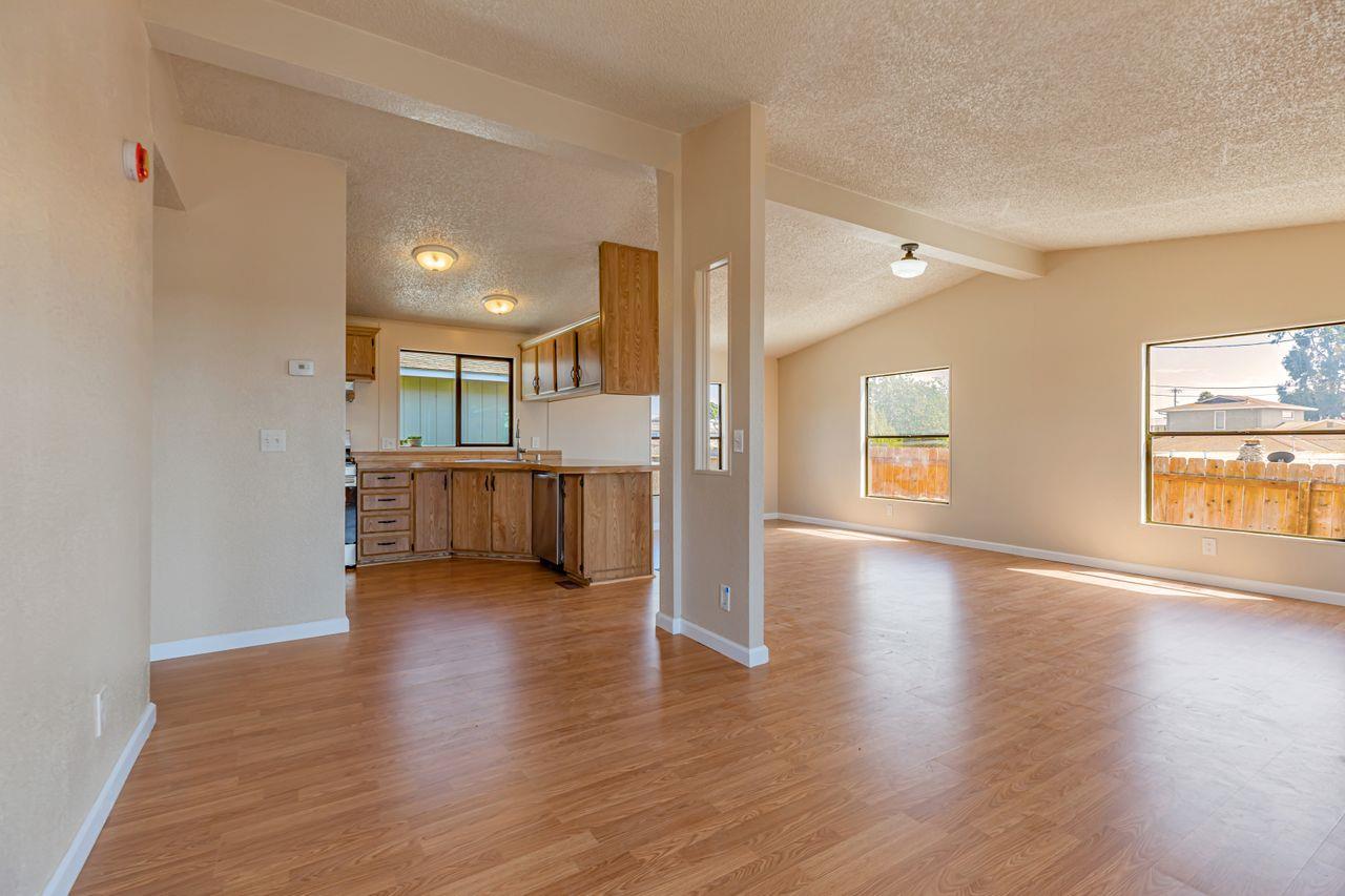 326 Boronda Road Salinas, CA 93907 - Photo 9 of 30 Gallery Image 9