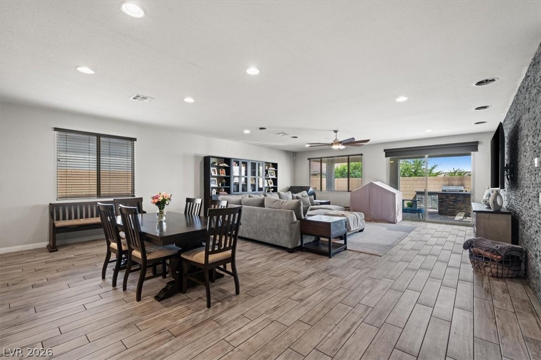 6320 Regina Ridge Street Las Vegas, NV 89149 - Photo 12 of 58
