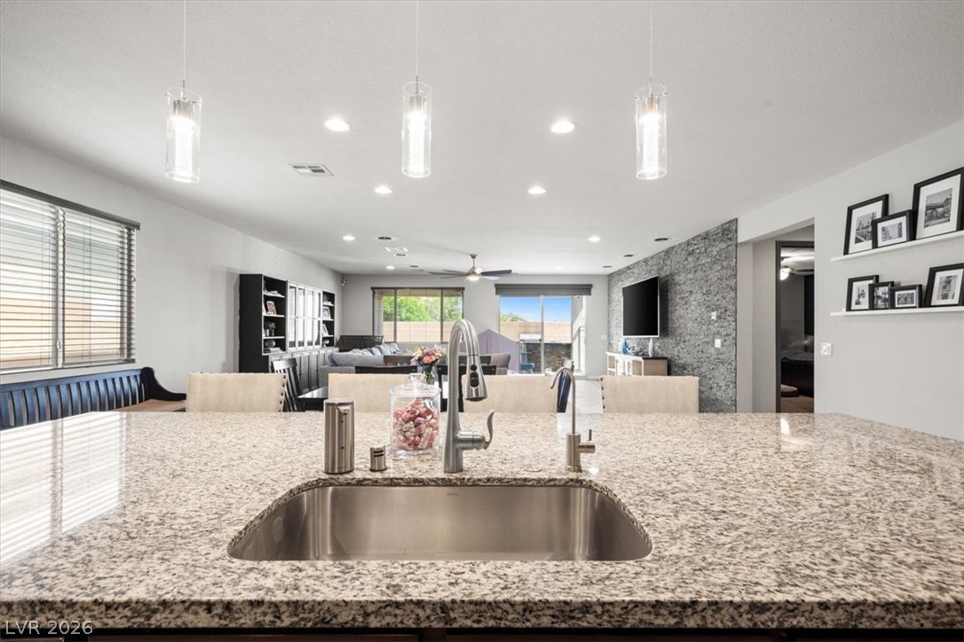 6320 Regina Ridge Street Las Vegas, NV 89149 - Photo 22 of 58