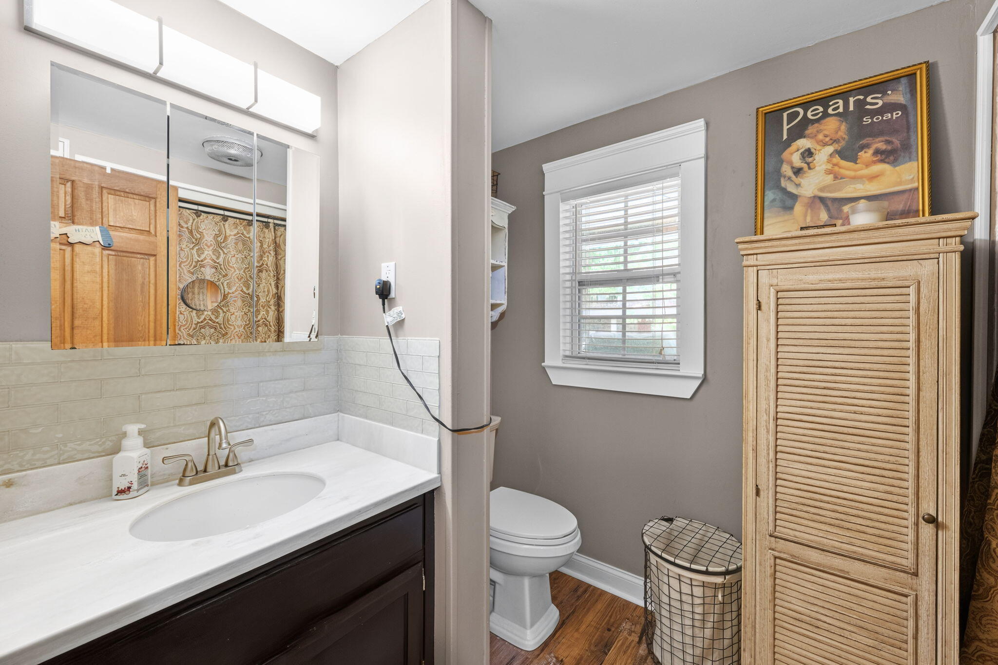 407 White Road Chattanooga, TN 37421 - Photo 47 of 64 Guest full bath