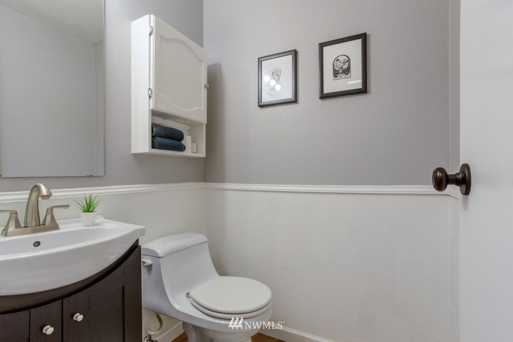3334 Southwest 334th Street Federal Way, WA 98023 - Photo 14 of 24 Gallery Image 14