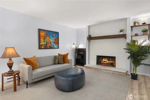 $325,000 | 17518 151st Avenue Southeast, Unit 21, Renton, WA 98058