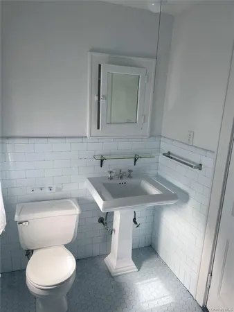 $8,000 | 56 Nassau Boulevard, Garden City, NY 11530