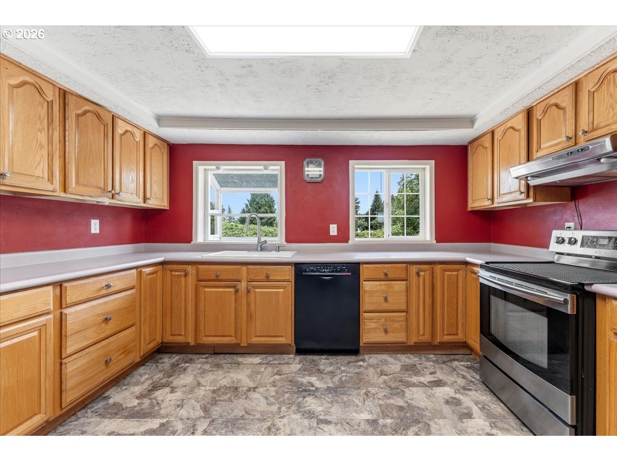 12101 Fargo Road Northeast Aurora, OR 97002 - Photo 23 of 44