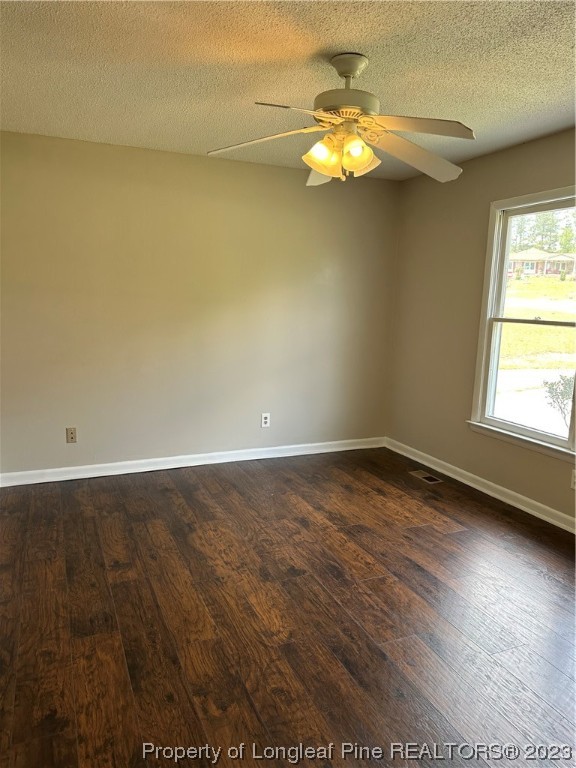 1561 Diamond Road Fayetteville, NC 28311 - Photo 3 of 12 Gallery Image 3