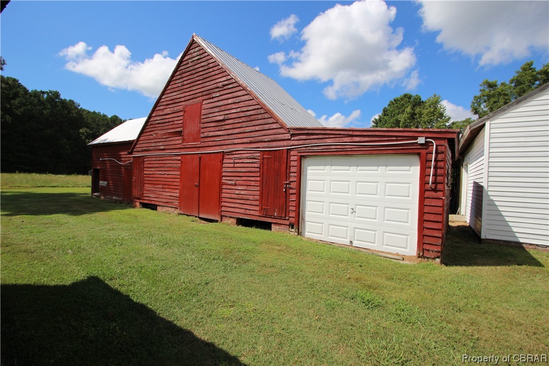 1502 Gdn Crk Road Mathews, VA 23109 - Photo 38 of 50 Barn area